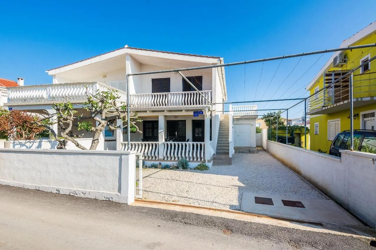 Apartments By The Sea Vir - 18586